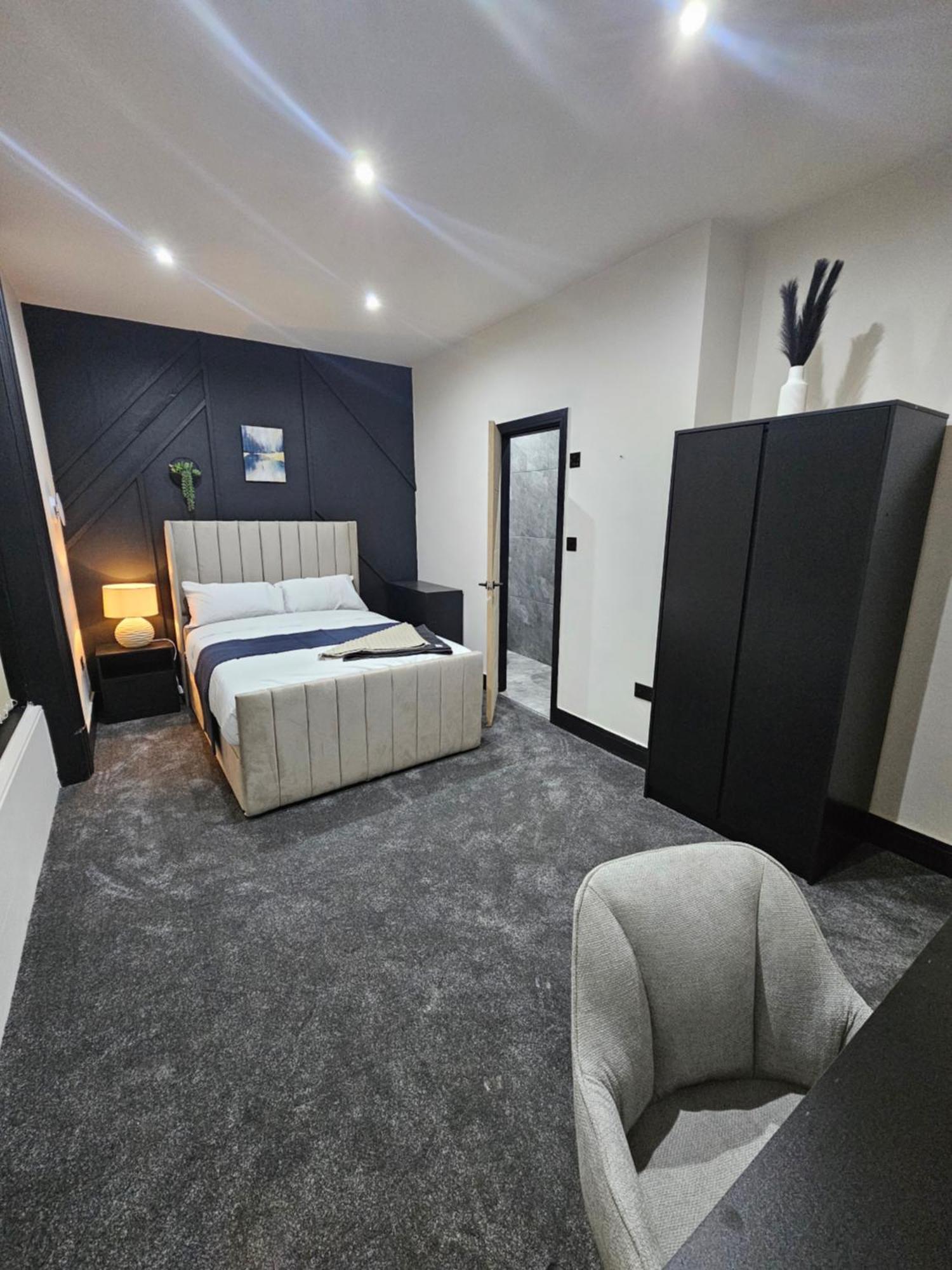 Springwood Villa Huddersfield Dış mekan fotoğraf